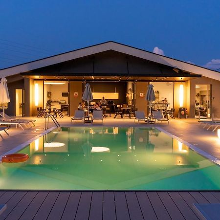 Ellopia Point Hotel Janina Zewnętrze zdjęcie