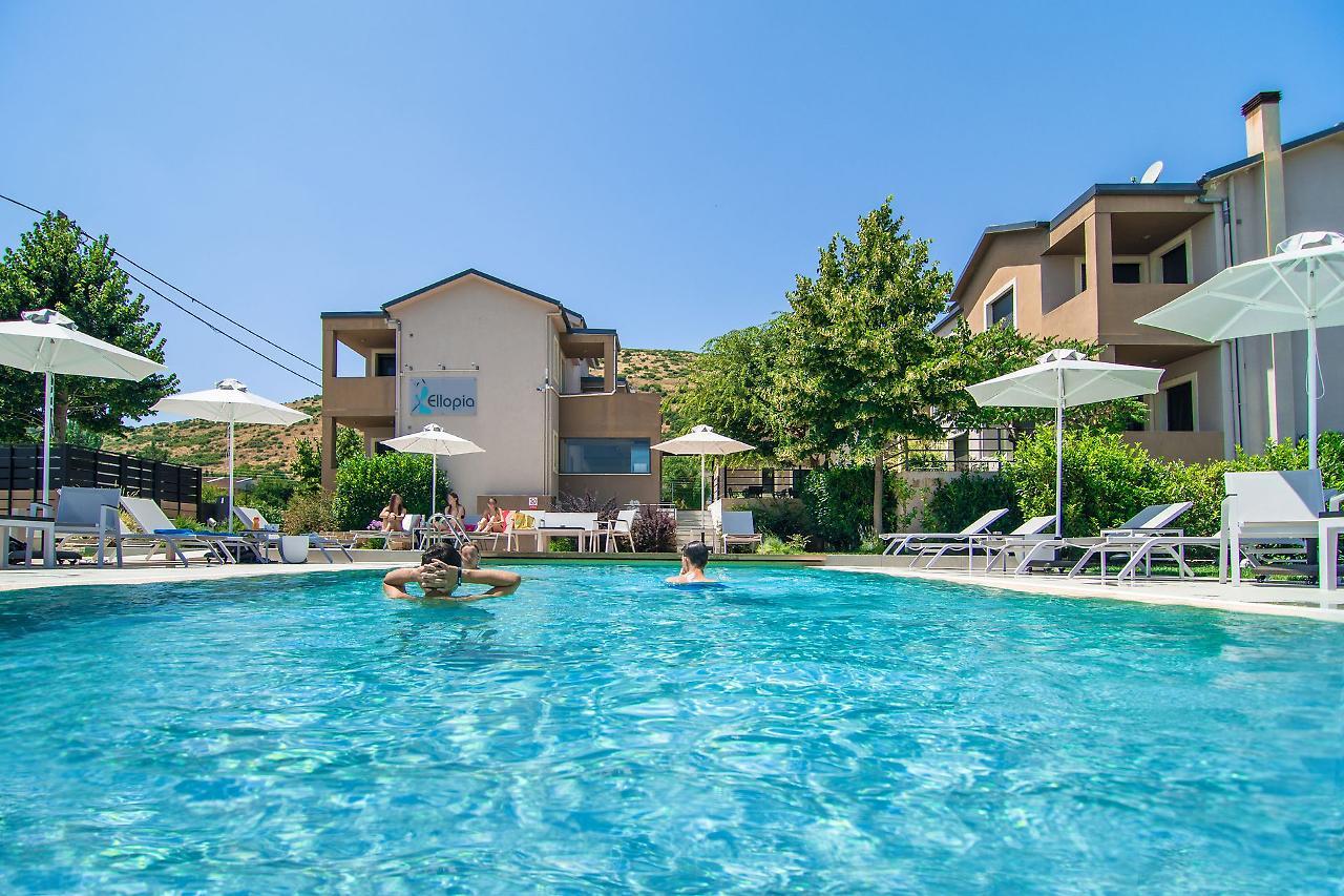 Ellopia Point Hotel Janina Zewnętrze zdjęcie